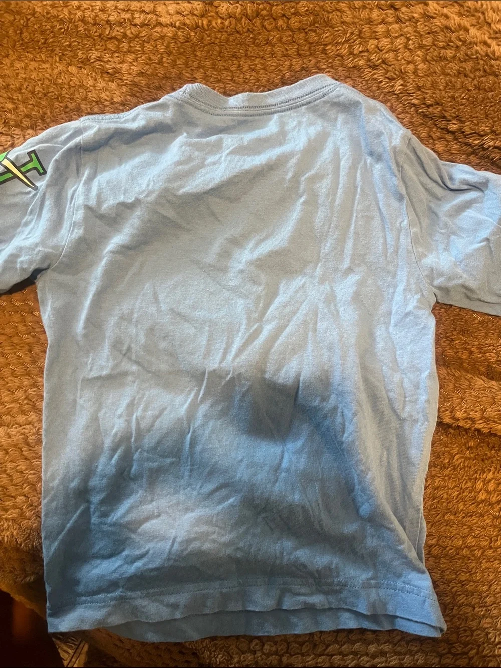 Nike Long-Sleeve Tee with Bright Green 'JUST DO IT.' Graphic on Light Blue